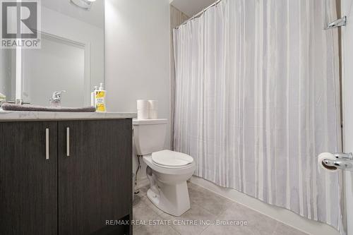 787 Kootenay Path, Oshawa, ON - Indoor Photo Showing Bathroom