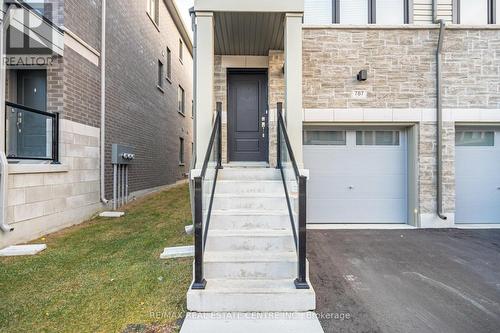 787 Kootenay Path, Oshawa, ON - Outdoor