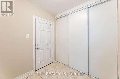 121 Discovery Crescent, Ottawa, ON - Indoor Photo Showing Other Room