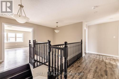 121 Discovery Crescent, Ottawa, ON - Indoor Photo Showing Other Room