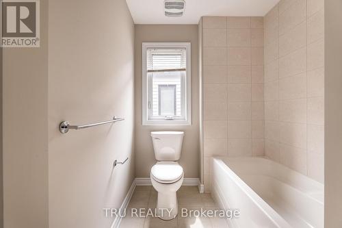 121 Discovery Crescent, Ottawa, ON - Indoor Photo Showing Bathroom