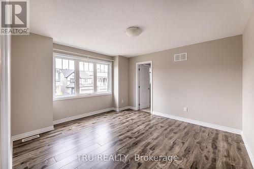 121 Discovery Crescent, Ottawa, ON - Indoor Photo Showing Other Room