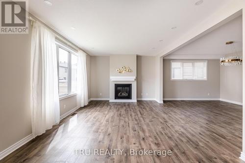 121 Discovery Crescent, Ottawa, ON - Indoor Photo Showing Living Room With Fireplace