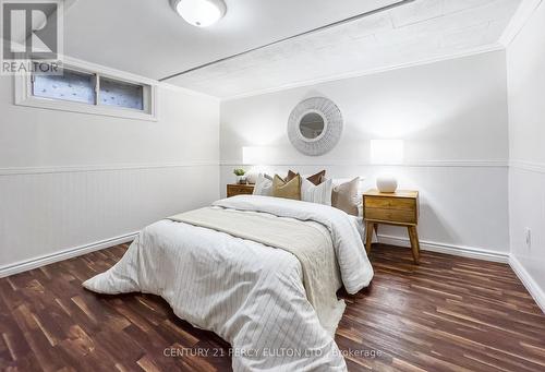 1023 Centre Street N, Whitby, ON - Indoor Photo Showing Bedroom