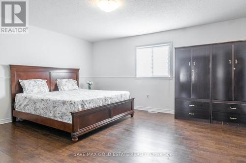 75 Saintsbury Crescent, Brampton, ON - Indoor Photo Showing Bedroom