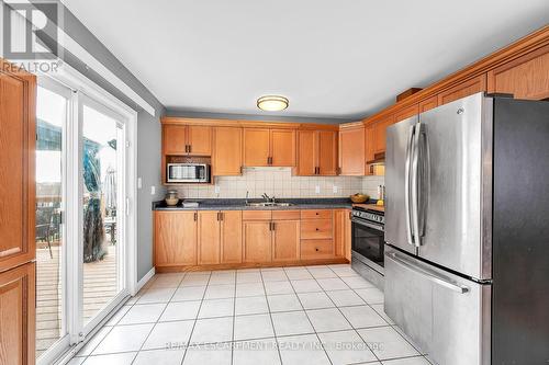 5 Donna Drive, Haldimand, ON - Indoor Photo Showing Kitchen With Double Sink