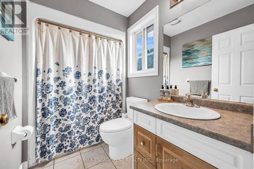 5 Donna Drive, Haldimand, ON - Indoor Photo Showing Bathroom