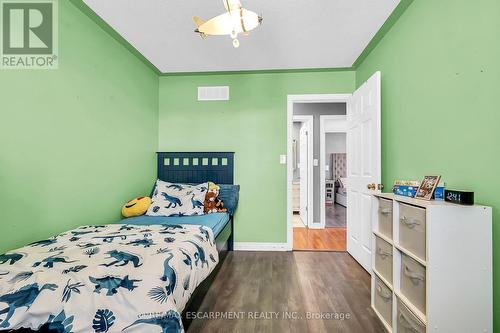 5 Donna Drive, Haldimand, ON - Indoor Photo Showing Bedroom