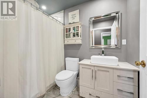 5 Donna Drive, Haldimand, ON - Indoor Photo Showing Bathroom