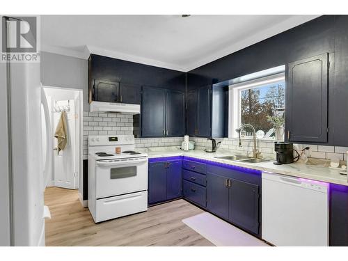 413 Freeman Street, Prince George, BC - Indoor Photo Showing Kitchen With Double Sink