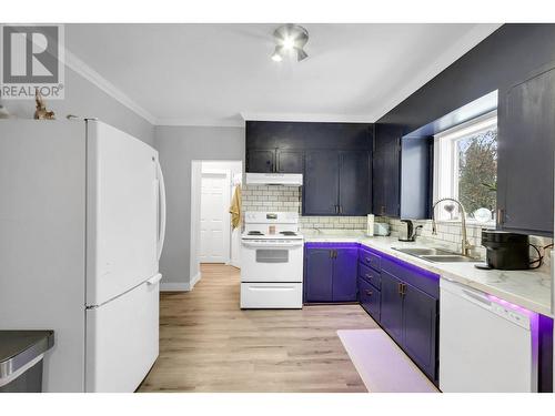 413 Freeman Street, Prince George, BC - Indoor Photo Showing Kitchen With Double Sink