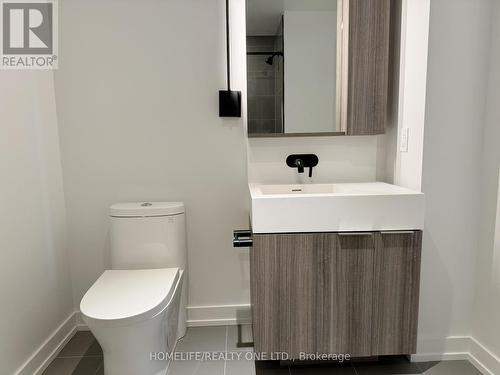 1207 - 425 Front Street E, Toronto, ON - Indoor Photo Showing Bathroom