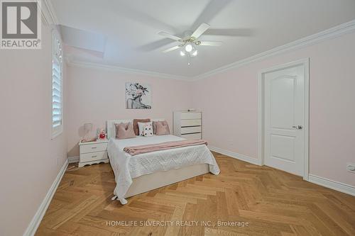 5 Highvalley Circle, Brampton, ON - Indoor Photo Showing Bedroom