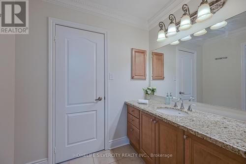 5 Highvalley Circle, Brampton, ON - Indoor Photo Showing Bathroom