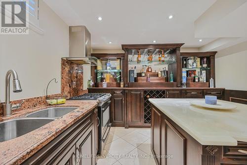 5 Highvalley Circle, Brampton, ON - Indoor Photo Showing Kitchen With Double Sink