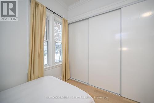 1069 Colborne Street, London, ON - Indoor Photo Showing Bedroom