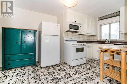 2Nd Flr - 34 Penhurst Avenue, Toronto, ON - Indoor Photo Showing Kitchen