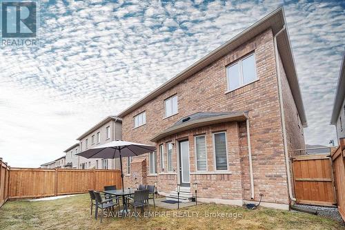 3211 William Rose Way, Oakville, ON - Outdoor