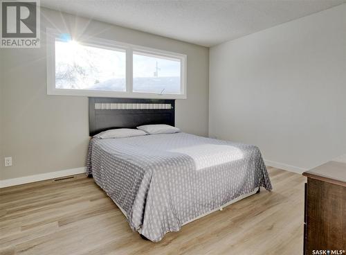 321 115Th Street E, Saskatoon, SK - Indoor Photo Showing Bedroom