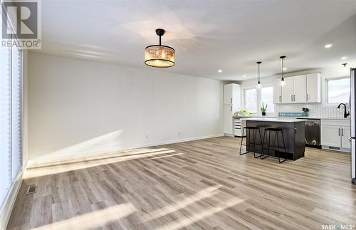 321 115Th Street E, Saskatoon, SK - Indoor Photo Showing Kitchen With Upgraded Kitchen