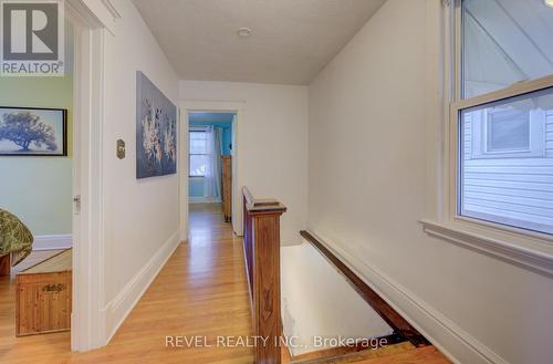 274 Park Row S, Hamilton, ON - Indoor Photo Showing Other Room