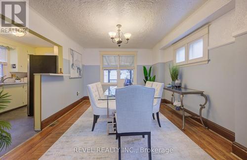 274 Park Row S, Hamilton, ON - Indoor Photo Showing Dining Room