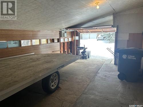 802 Athabaska Avenue, Grenfell, SK - Indoor Photo Showing Garage