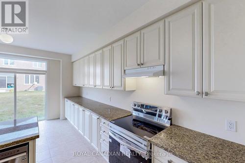 529 Red Elm Road W, Shelburne, ON - Indoor Photo Showing Kitchen