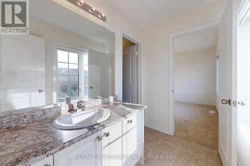 529 Red Elm Road W, Shelburne, ON - Indoor Photo Showing Bathroom