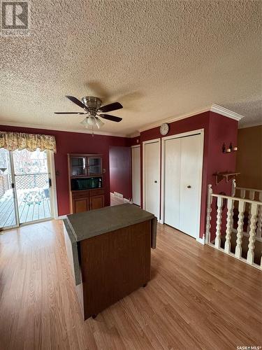 1072 111Th Street, North Battleford, SK - Indoor Photo Showing Kitchen