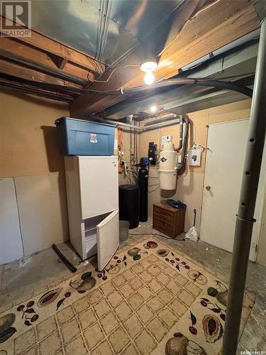 1072 111Th Street, North Battleford, SK - Indoor Photo Showing Basement