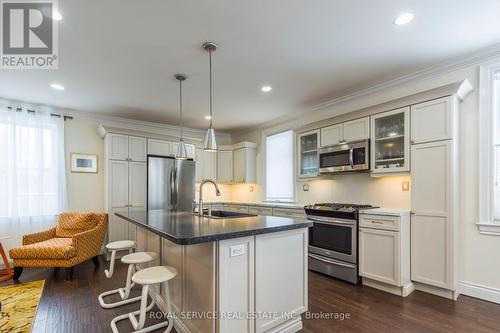 37 Bramley Street N, Port Hope, ON - Indoor Photo Showing Kitchen With Upgraded Kitchen