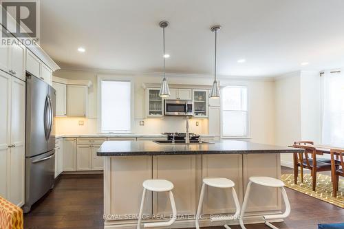 37 Bramley Street N, Port Hope, ON - Indoor Photo Showing Kitchen With Upgraded Kitchen