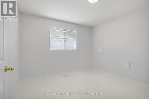 67 Daybreak Court, London, ON -  Photo Showing Other Room