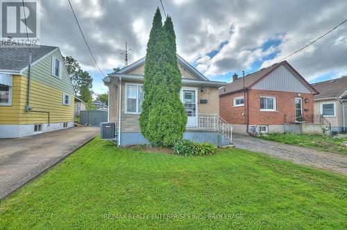 12 Fairburn Avenue, St. Catharines, ON - Outdoor