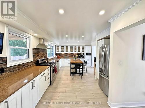 6 Vine Road, Grimsby (541 - Grimsby West), ON - Indoor Photo Showing Kitchen