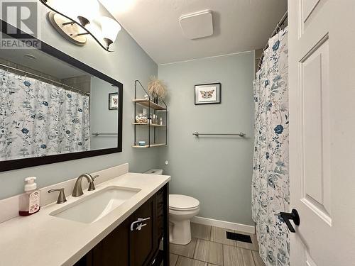 333 Vanderview Drive, Vanderhoof, BC - Indoor Photo Showing Bathroom