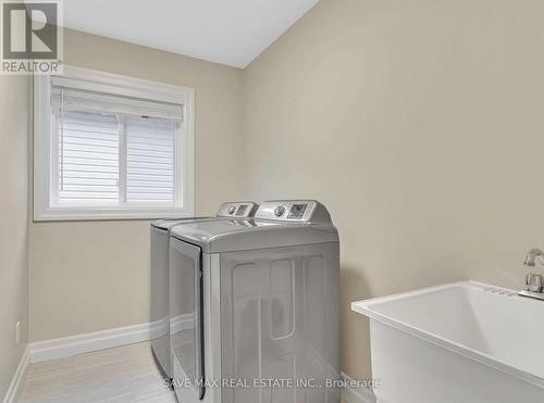 25 - 2619 Sheffield Boulevard S, London, ON - Indoor Photo Showing Laundry Room