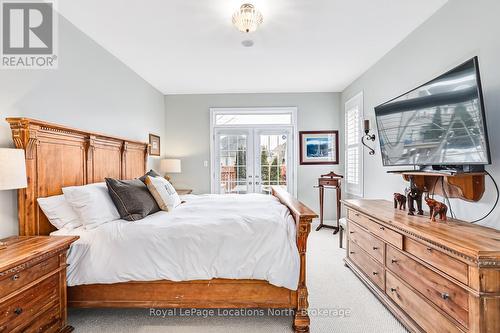 58 Waterview Road, Wasaga Beach, ON - Indoor Photo Showing Bedroom