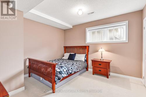 58 Waterview Road, Wasaga Beach, ON - Indoor Photo Showing Bedroom