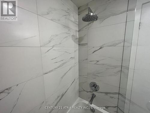 5210 - 138 Downes Street, Toronto, ON -  Photo Showing Bathroom