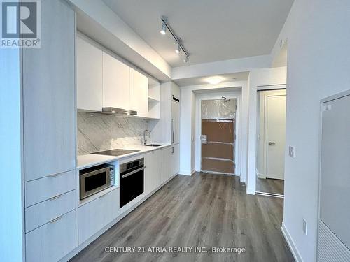 5210 - 138 Downes Street, Toronto, ON - Indoor Photo Showing Kitchen