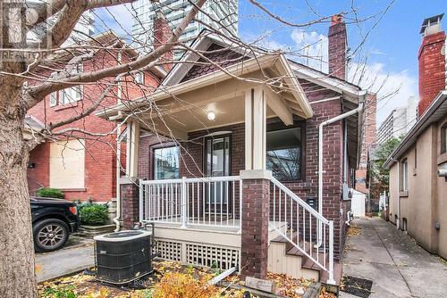 43 Montgomery Avenue, Toronto, ON - Outdoor