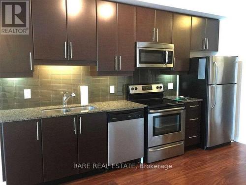 2001 - 33 Bay Street, Toronto, ON - Indoor Photo Showing Kitchen With Double Sink With Upgraded Kitchen