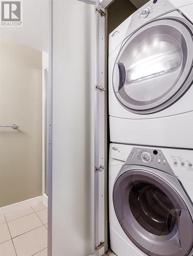 1082 Seymour Street, Vancouver, BC - Indoor Photo Showing Laundry Room