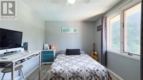 18 Conway Court, Zorra (Thamesford), ON - Indoor Photo Showing Bedroom