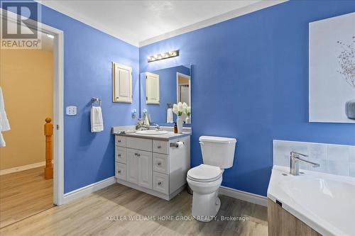 626 Holman Crescent, Centre Wellington (Fergus), ON - Indoor Photo Showing Bathroom