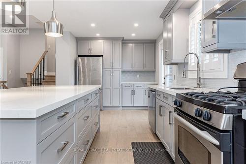 281 Foxbar Road, Burlington, ON - Indoor Photo Showing Kitchen With Upgraded Kitchen