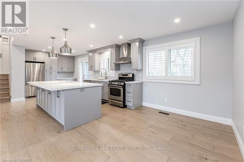 281 Foxbar Road, Burlington, ON - Indoor Photo Showing Kitchen With Stainless Steel Kitchen With Upgraded Kitchen