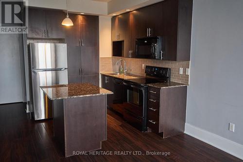 2006 - 181 Wynford Drive, Toronto, ON - Indoor Photo Showing Kitchen